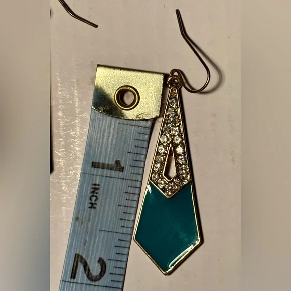 ⭐️Vintage turquoise enameled rhinestone accent gold tone dangle earrings⭐️ - Picture 3 of 4